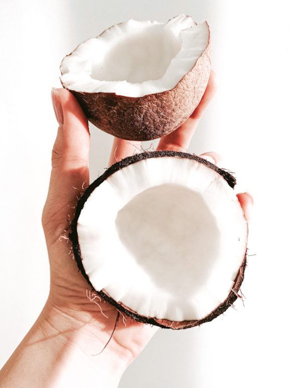 Njega kose kokosovim uljem